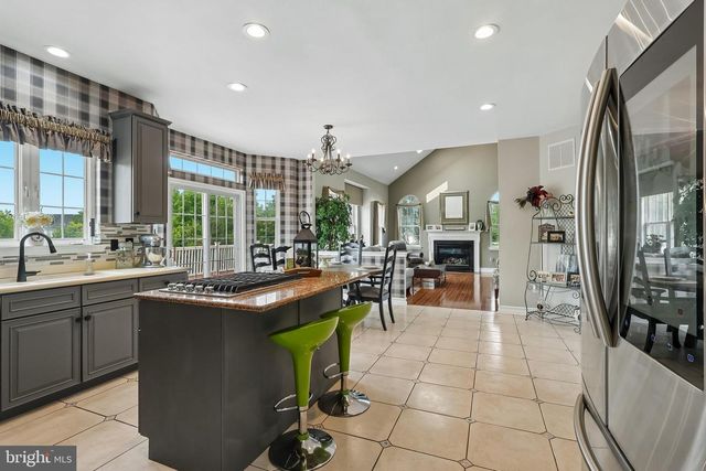 37 TERRELL RD, Lambertville, NJ 08530