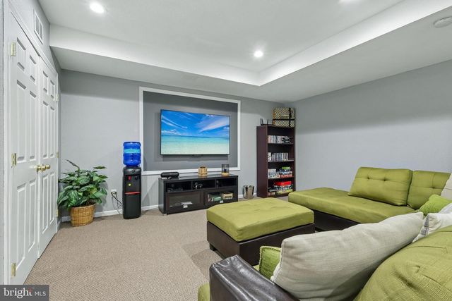 37 TERRELL RD, Lambertville, NJ 08530