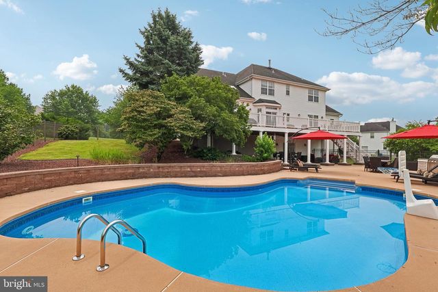 37 TERRELL RD, Lambertville, NJ 08530