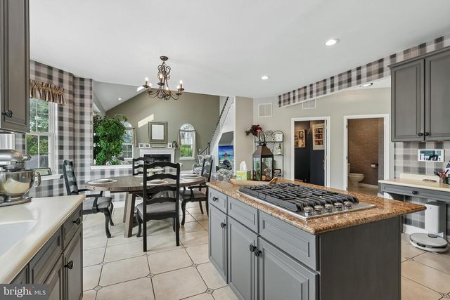 37 TERRELL RD, Lambertville, NJ 08530