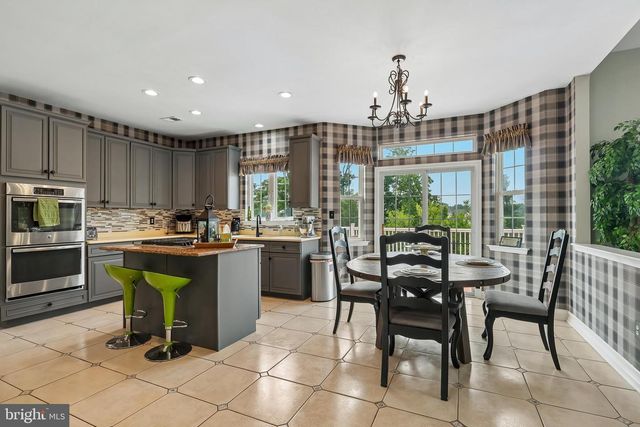 37 TERRELL RD, Lambertville, NJ 08530