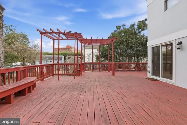 3134 CLAYBORNE AVE, Alexandria, VA 22306