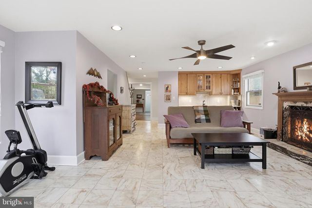 3134 CLAYBORNE AVE, Alexandria, VA 22306