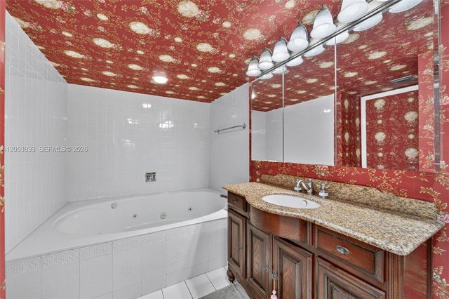 300 Three Islands Blvd 207, Hallandale Beach, FL 33009