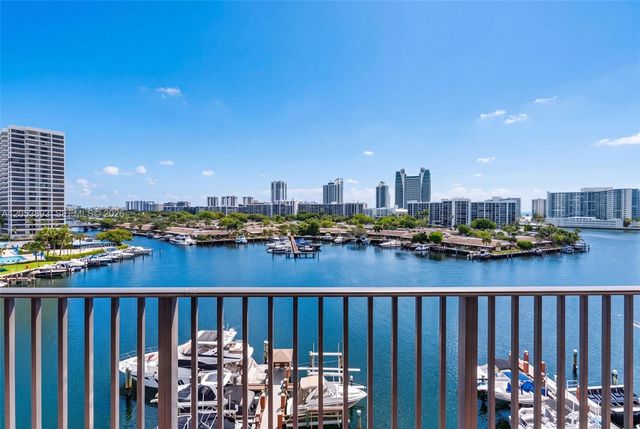 300 Three Islands Blvd 207, Hallandale Beach, FL 33009