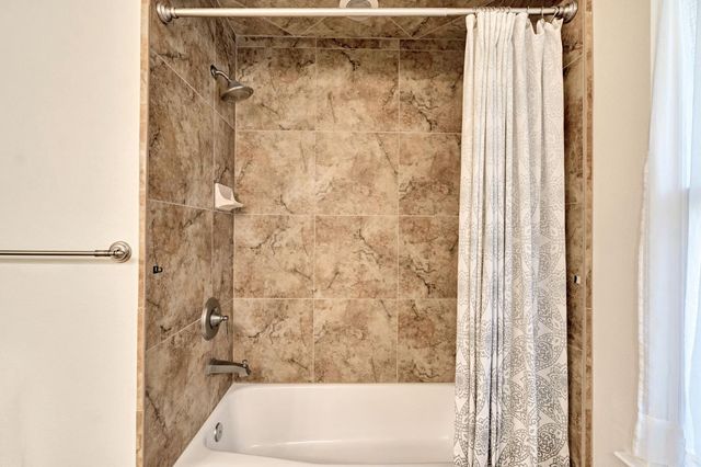 4814 N Tisha Avenue, Fresno, CA 93723