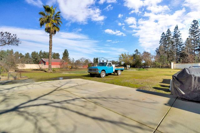 4814 N Tisha Avenue, Fresno, CA 93723