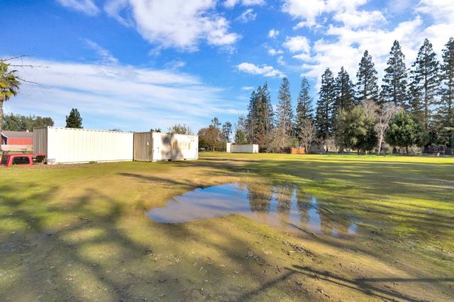 4814 N Tisha Avenue, Fresno, CA 93723