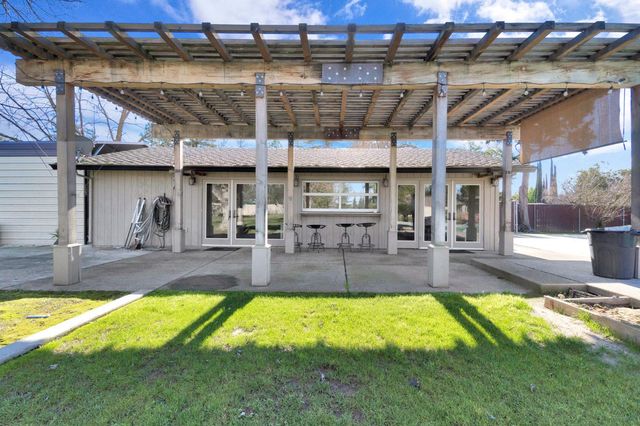 4814 N Tisha Avenue, Fresno, CA 93723