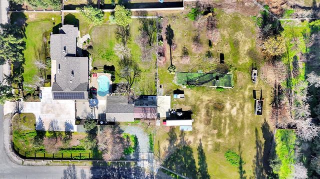 4814 N Tisha Avenue, Fresno, CA 93723