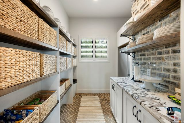 359 Ash Juniper, New Braunfels, TX 78132