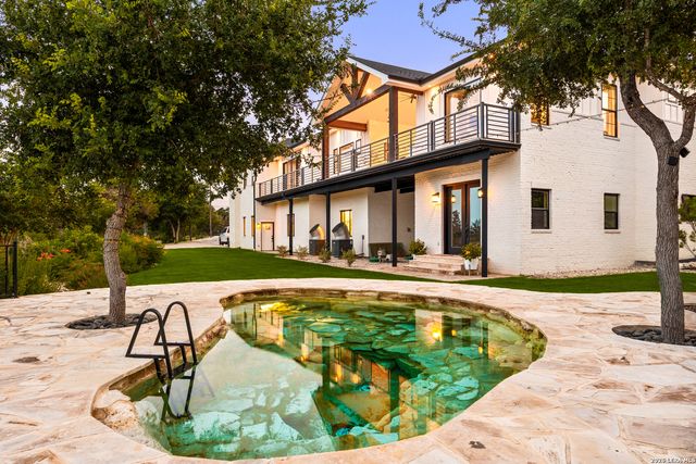 359 Ash Juniper, New Braunfels, TX 78132