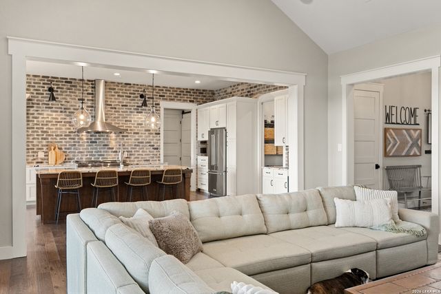 359 Ash Juniper, New Braunfels, TX 78132