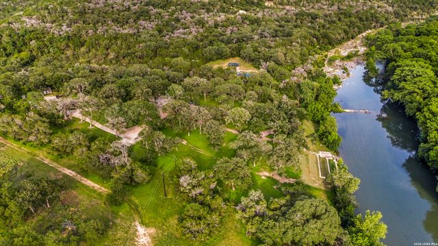 359 Ash Juniper, New Braunfels, TX 78132