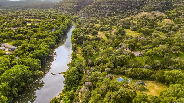 359 Ash Juniper, New Braunfels, TX 78132
