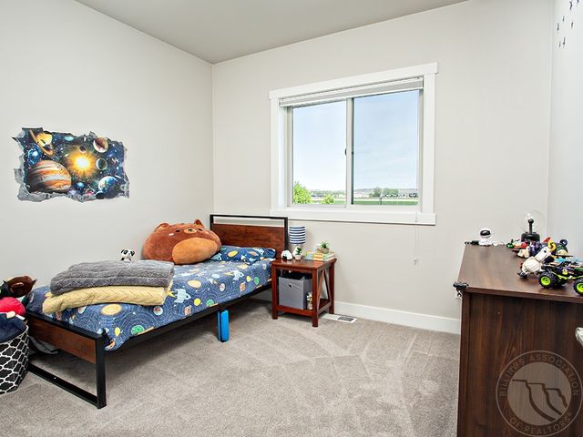 6705 Skycrest Dr, Billings, MT 59106