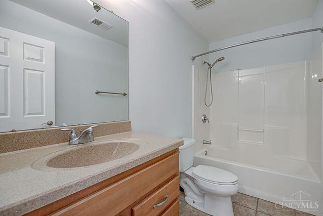 3323 Devonian Drive, Fairfield, OH 45014