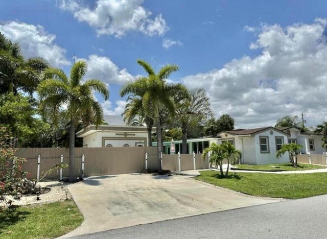 698 Forsyth Street 2, Boca Raton, FL 33487