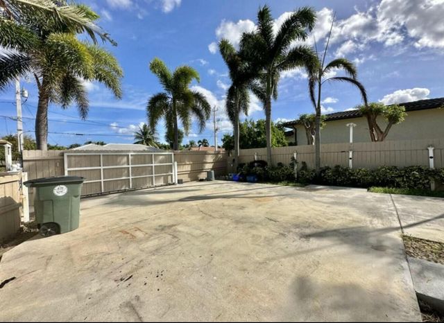 698 Forsyth Street 2, Boca Raton, FL 33487