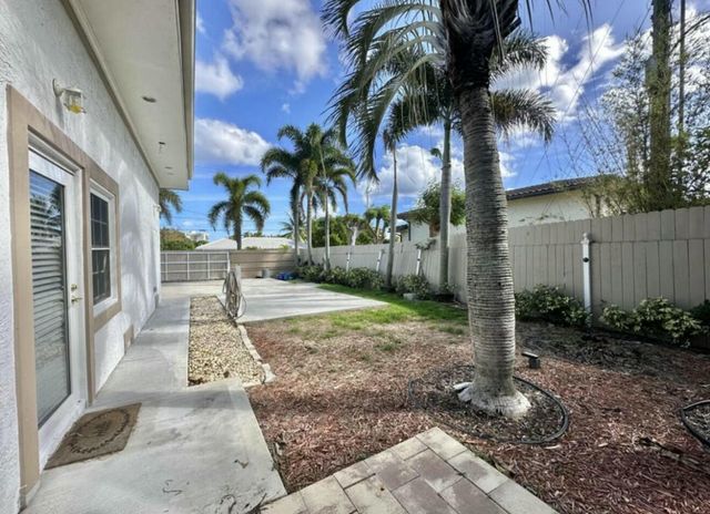 698 Forsyth Street 2, Boca Raton, FL 33487
