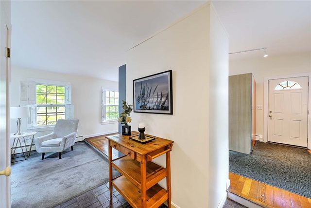 2 Burrs Lane, Providence, RI 02904