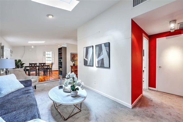 2 Burrs Lane, Providence, RI 02904