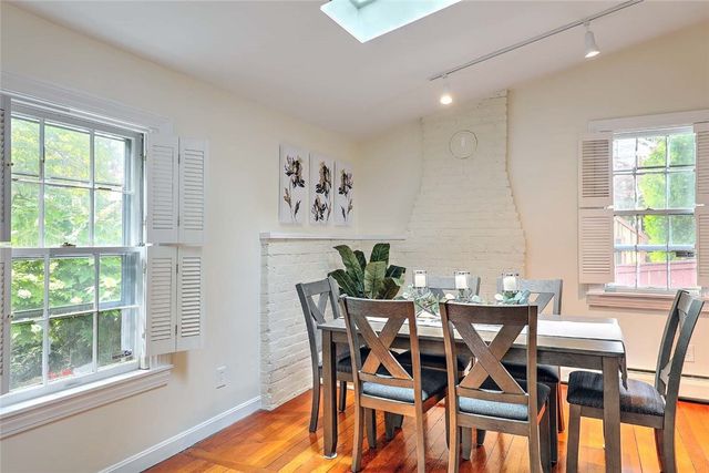 2 Burrs Lane, Providence, RI 02904