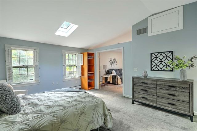 2 Burrs Lane, Providence, RI 02904