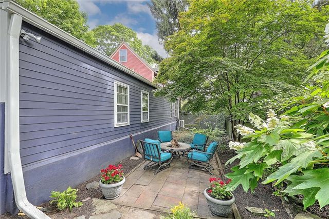 2 Burrs Lane, Providence, RI 02904