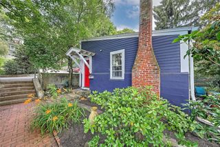 2 Burrs Lane, Providence, RI 02904