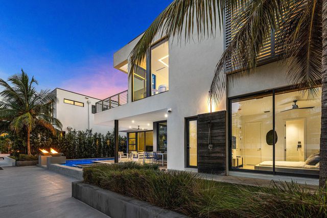 1650 E Terra Mar Drive, Lauderdale-By-The-Sea, Lauderdale By The Sea, FL 33062