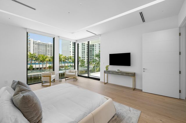 1650 E Terra Mar Drive, Lauderdale-By-The-Sea, Lauderdale By The Sea, FL 33062