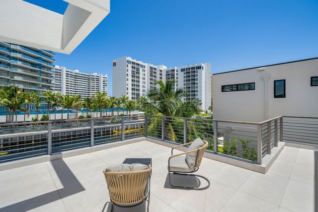 1650 E Terra Mar Drive, Lauderdale-By-The-Sea, Lauderdale By The Sea, FL 33062