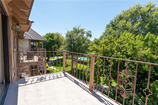 3665 S Bear K, Santa Ana, CA 92704