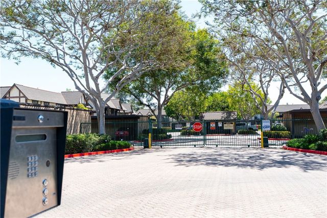 3665 S Bear K, Santa Ana, CA 92704
