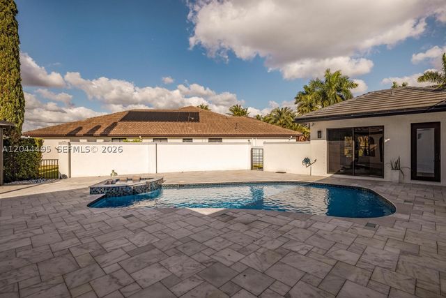 3910 SW 186th Ter, Miramar, FL 33029