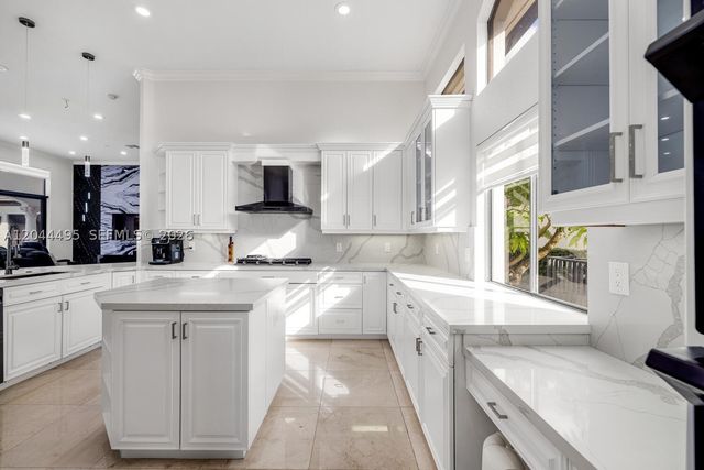 3910 SW 186th Ter, Miramar, FL 33029