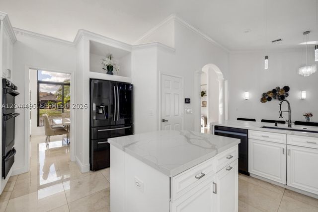 3910 SW 186th Ter, Miramar, FL 33029
