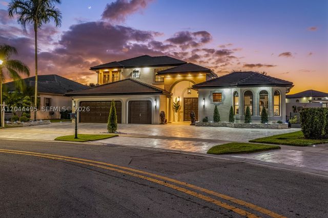 3910 SW 186th Ter, Miramar, FL 33029
