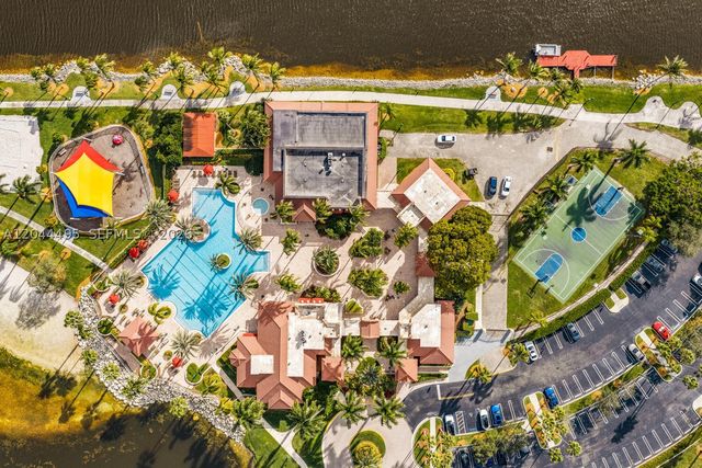 3910 SW 186th Ter, Miramar, FL 33029