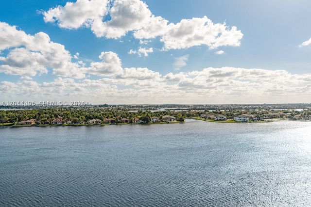 3910 SW 186th Ter, Miramar, FL 33029