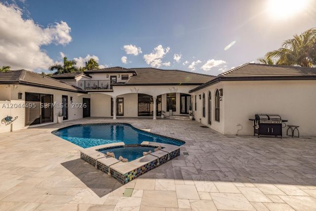 3910 SW 186th Ter, Miramar, FL 33029