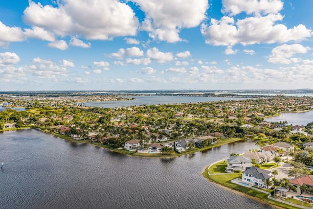 3910 SW 186th Ter, Miramar, FL 33029