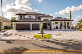 3910 SW 186th Ter, Miramar, FL 33029