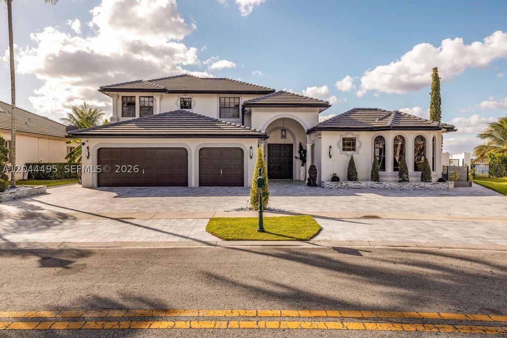 3910 SW 186th Ter, Miramar, FL 33029