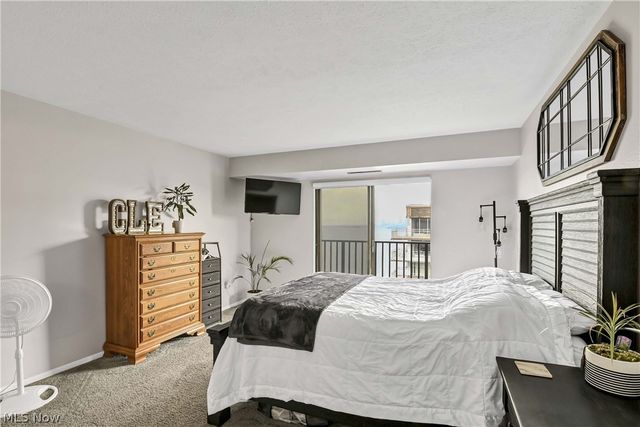 12500 Edgewater Drive 1603, Lakewood, OH 44107