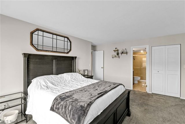 12500 Edgewater Drive 1603, Lakewood, OH 44107