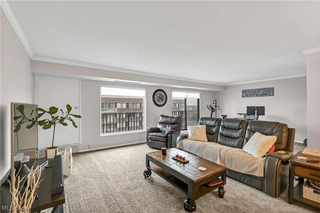 12500 Edgewater Drive 1603, Lakewood, OH 44107