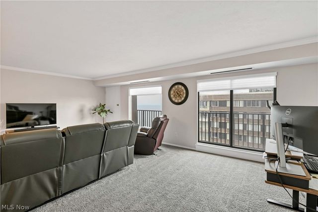 12500 Edgewater Drive 1603, Lakewood, OH 44107
