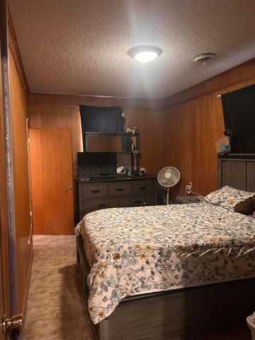 613 N 7th Street, Canadian, TX 79014